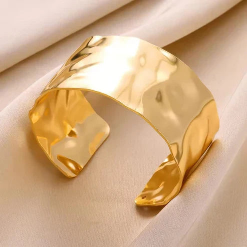 Open Gold Bracelet