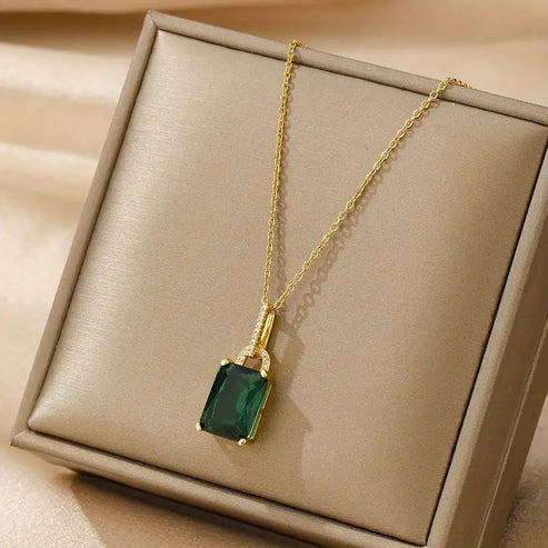 Verena Lock Pendant.