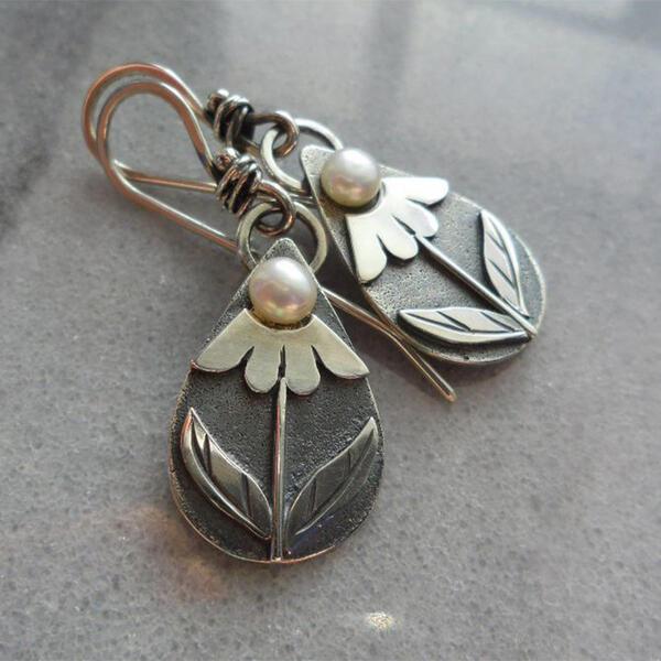 Earrings of Tear Flowers
