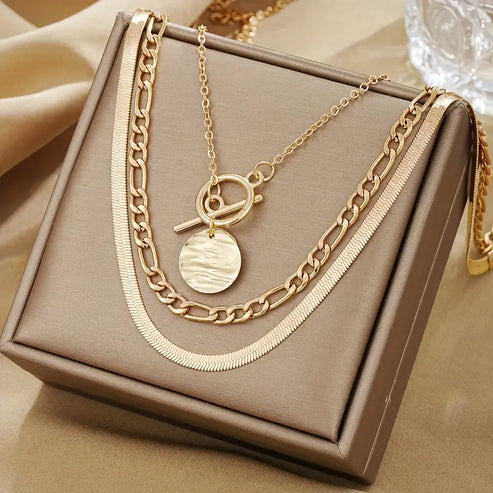 Savira Textured Coin Layered Pendant Necklace