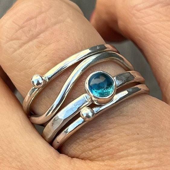 Layered band with azure crystal