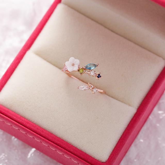 Adjustable Ring Wildflower with Golden Gemstones