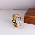 Elegant ring featuring a dual zirconia inlay