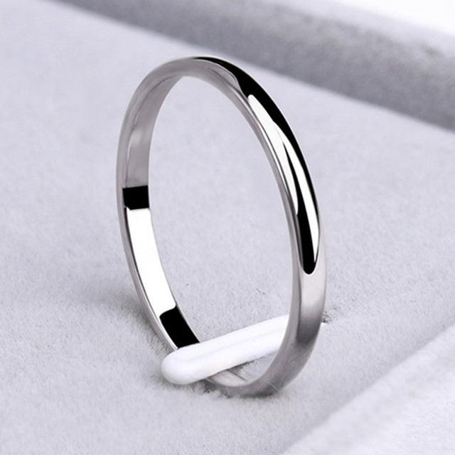 Simple ring crafted from gold and silver