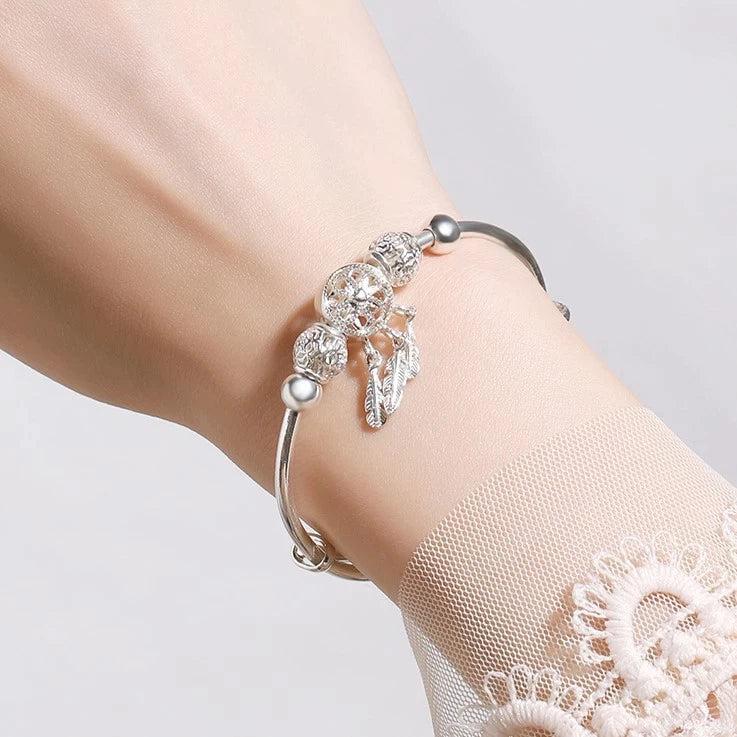 Adjustable bracelet with three leaf charms made of 925 sterling silver