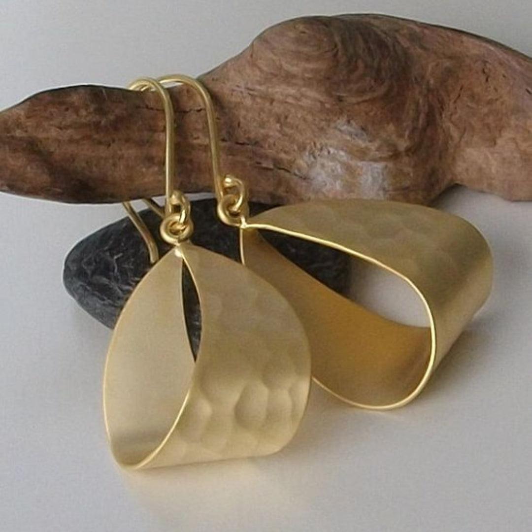 Gold-plated retro earrings