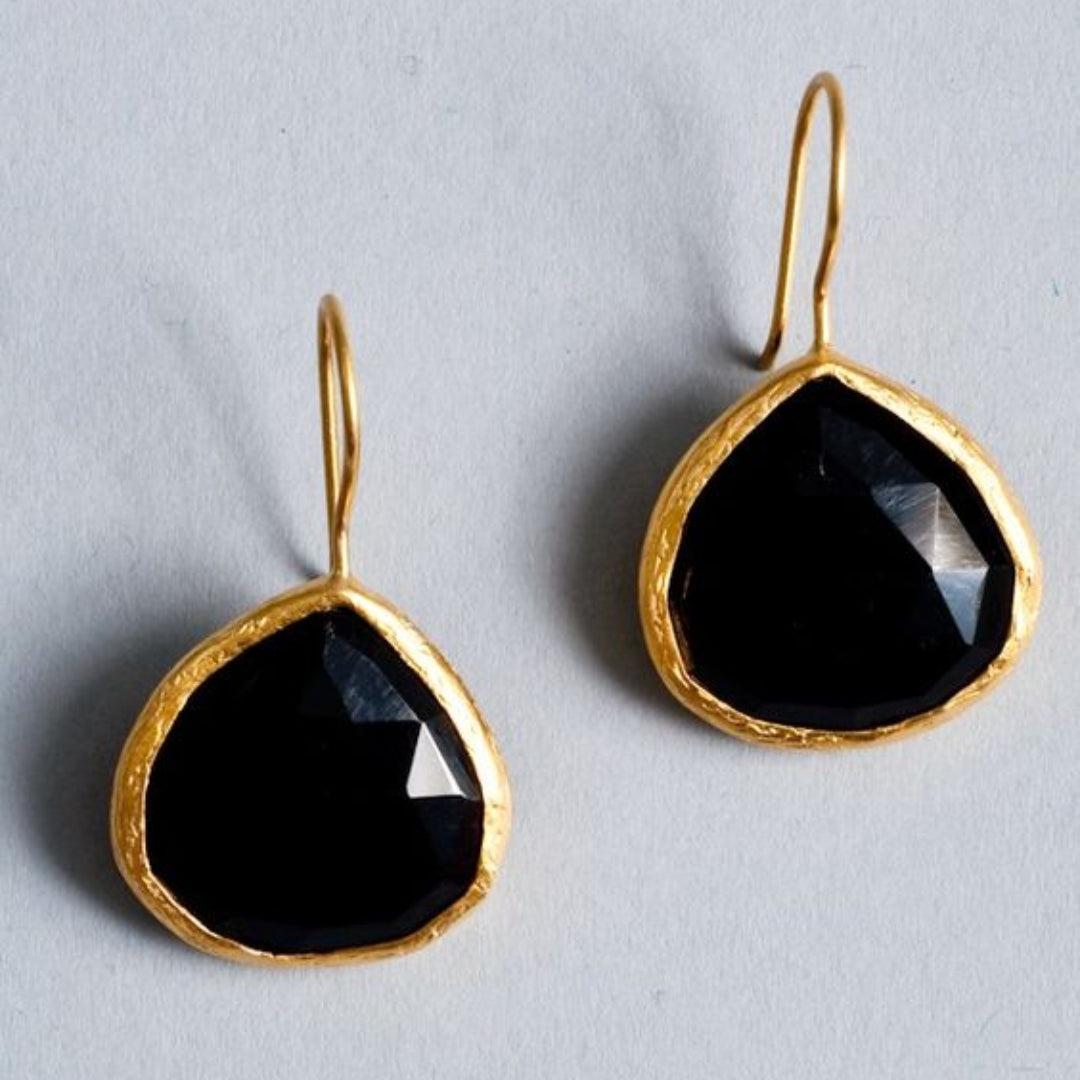 Vintage Black Stone and Gold Earrings
