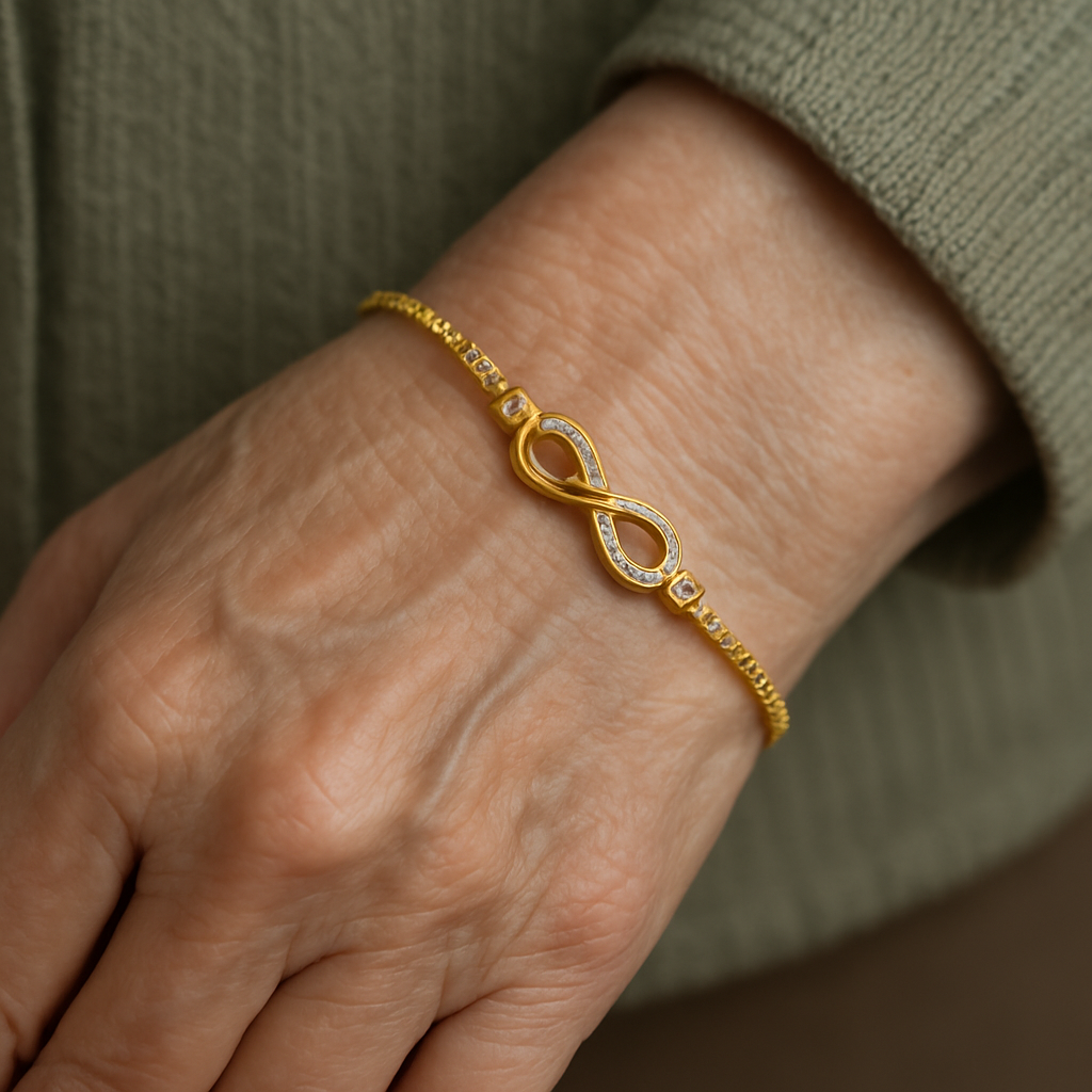 Adjustable Endless Bracelet in Silver
