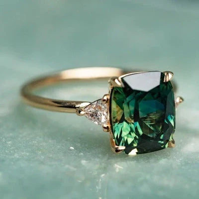 Vintage-Inspired Emerald Gemstone Ring