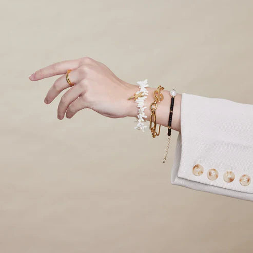 Link T-Bar Wristlet