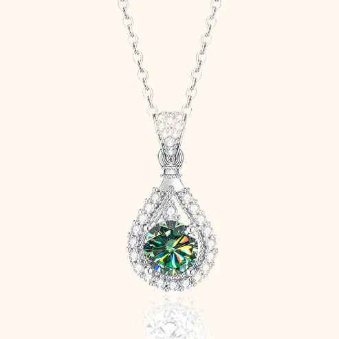Alindra Voselle Pendant Necklace