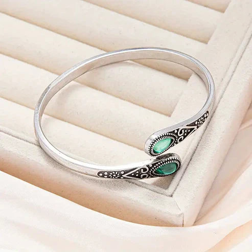 Esmeralda Devereux Bangle