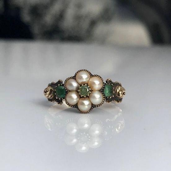 Vintage Green Beaded Floral Ring