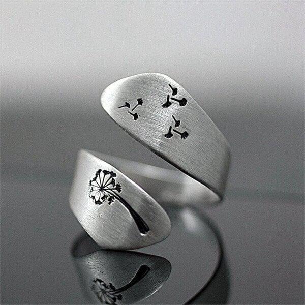 Adjustable Hand-Carved Daisy Ring