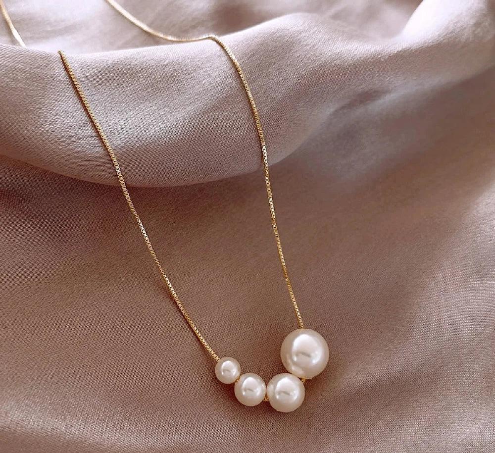 Gold freshwater pearl choker necklace