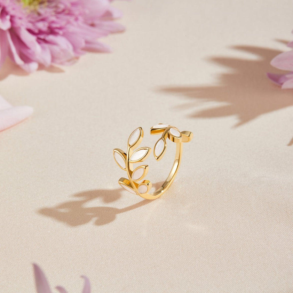 Golden Leaf Pattern Ring