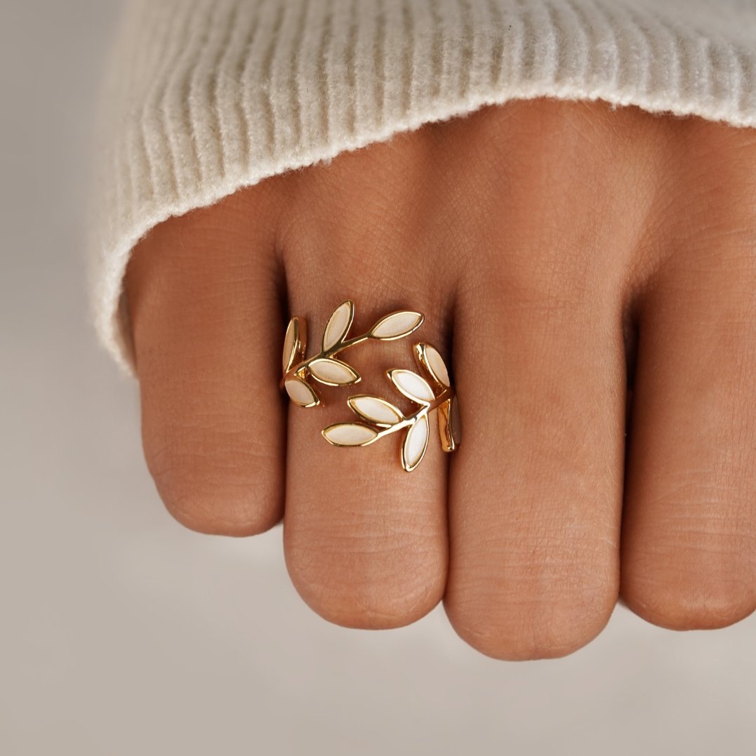 Golden Leaf Pattern Ring