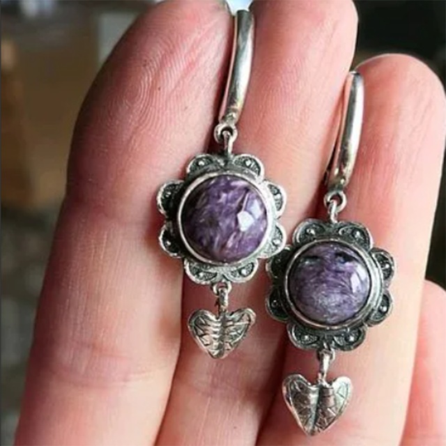 Vintage earrings featuring amethyst stones