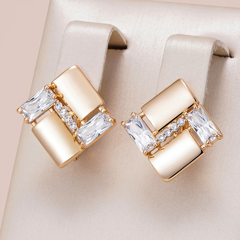 Geometric Chic Earrings with Zirconia in Gold