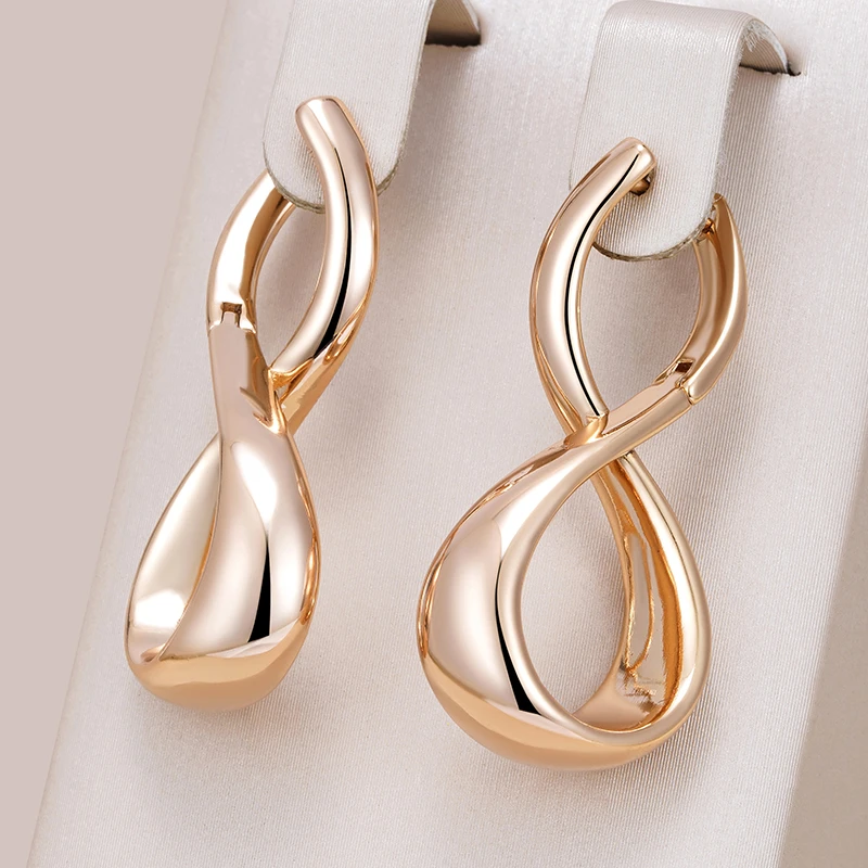 Gold-colored wave earrings