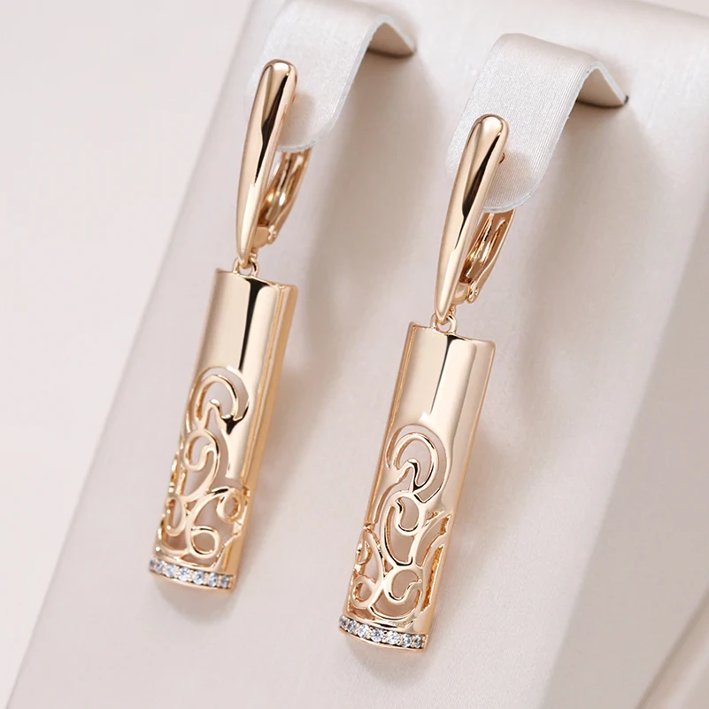 Elegant gold-plated rectangular ear pieces