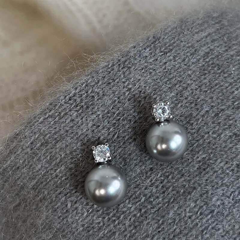 Elegant Black Pearl Zirconia Stud Earrings