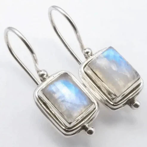 Beatrice - Vintage square stone earrings with moonstone