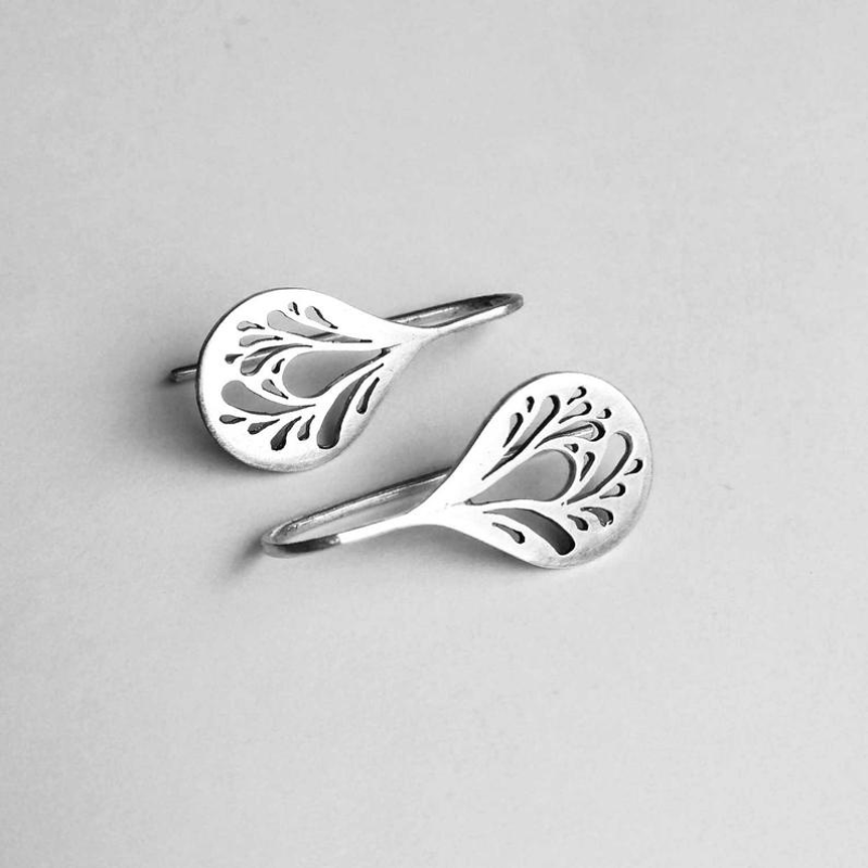 Vintage Hollow Silver Teardrop Earrings