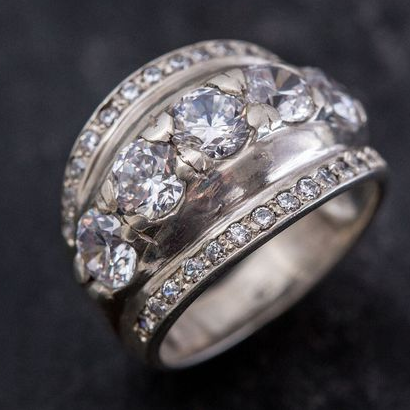 Silver shiny vintage band