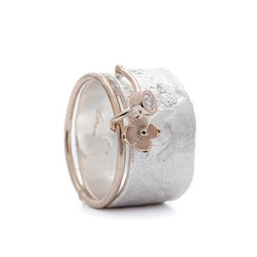 Vintage Silver Flower Ring in Soft Pink