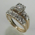 Vintage gold ring with sparkle