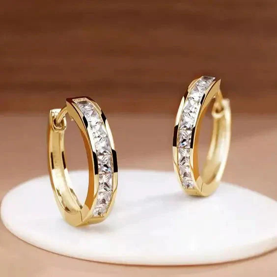 1+1 Offer: Elegant Gold and Crystal Earrings + Stylish Bracelet with Zirconias in Gold