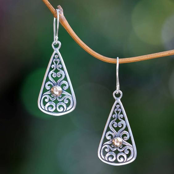 Vintage Hollow Pearl Ear Jewelry