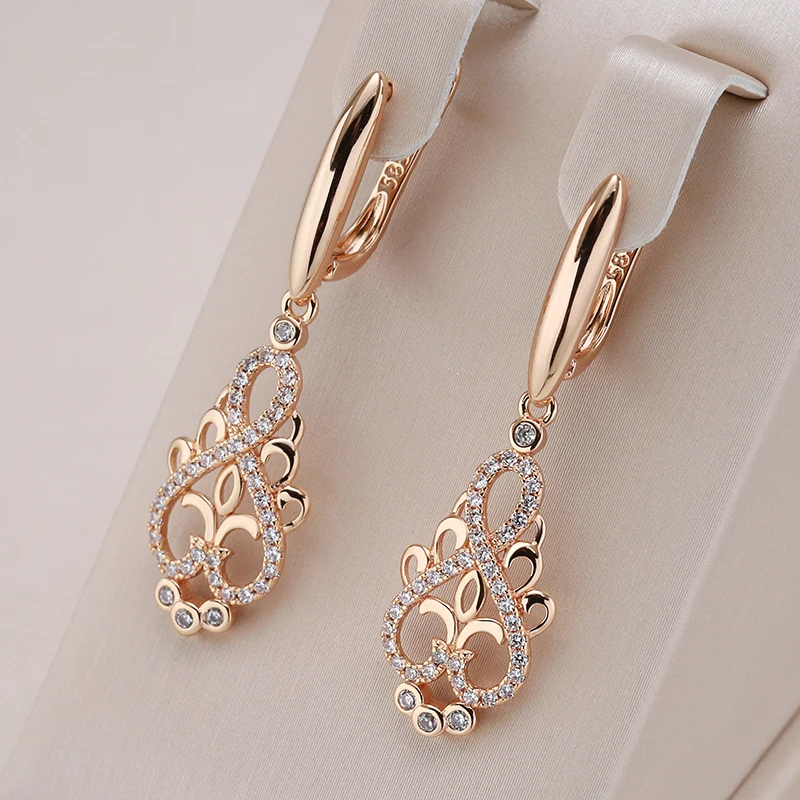Elegant fairy earrings with gold-plated zirconia