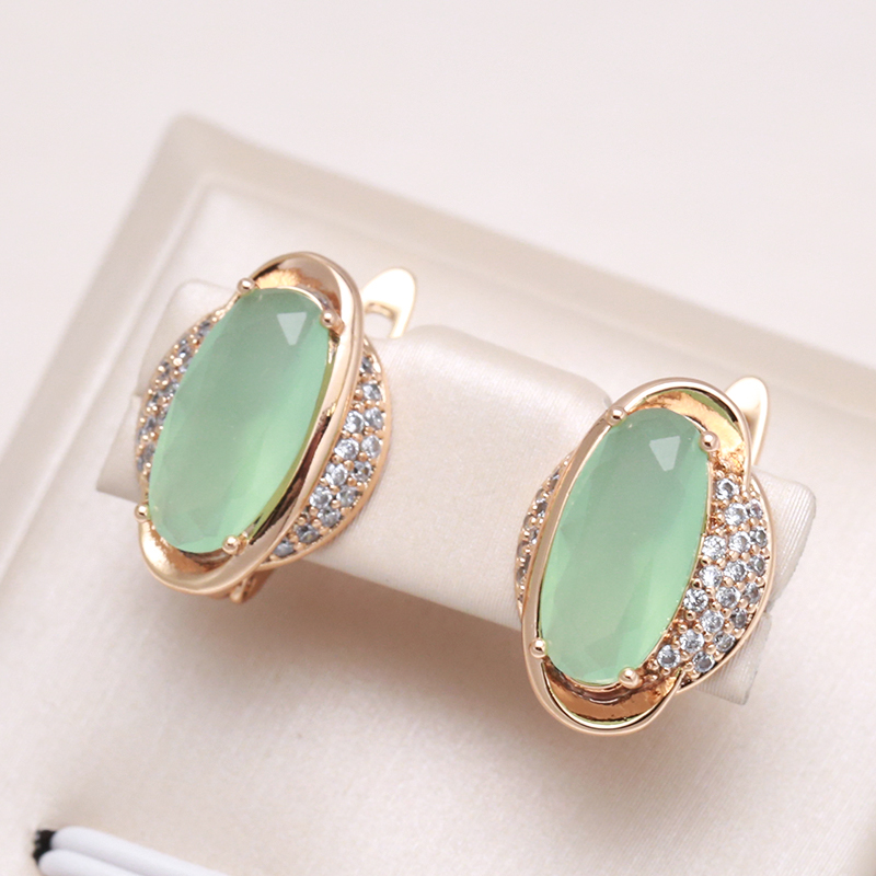 Elegant Earrings with Green Crystal Eye in Gold