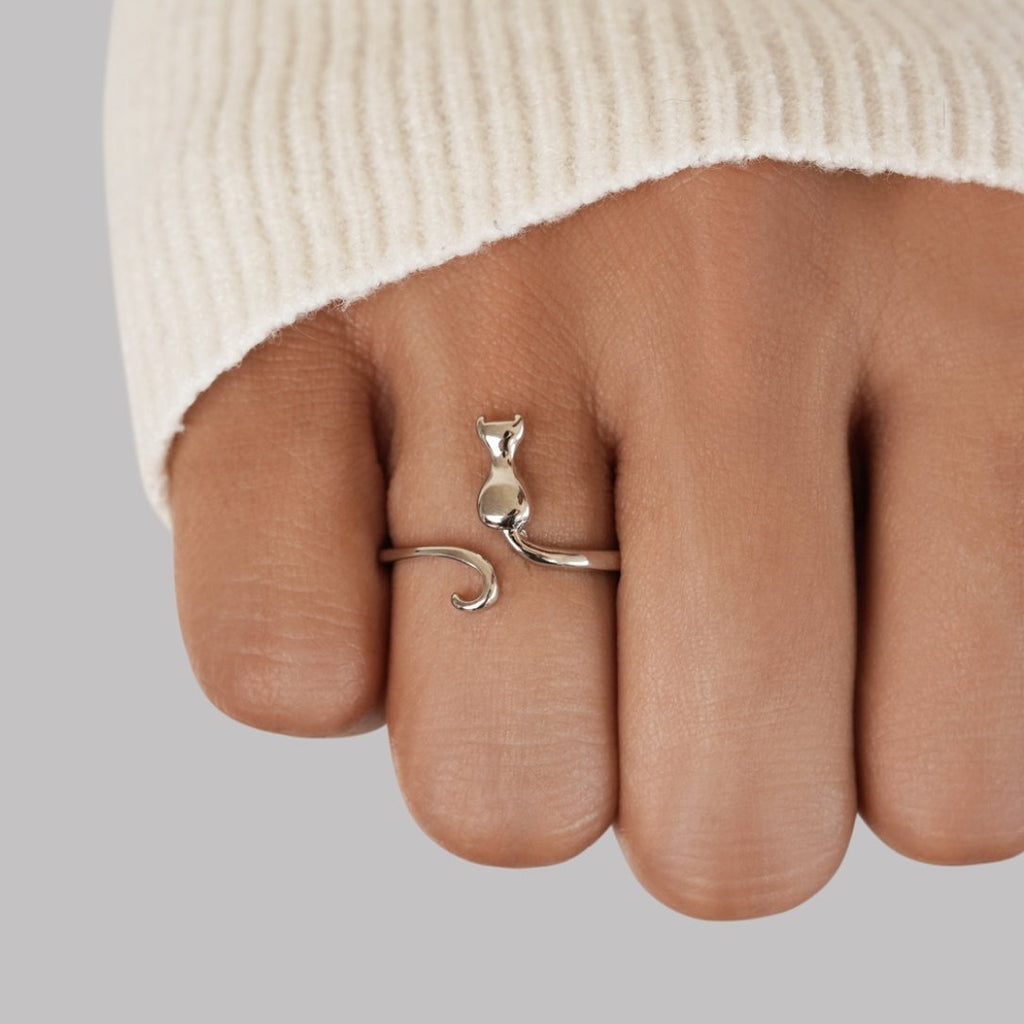 Silver Feline Design Ring